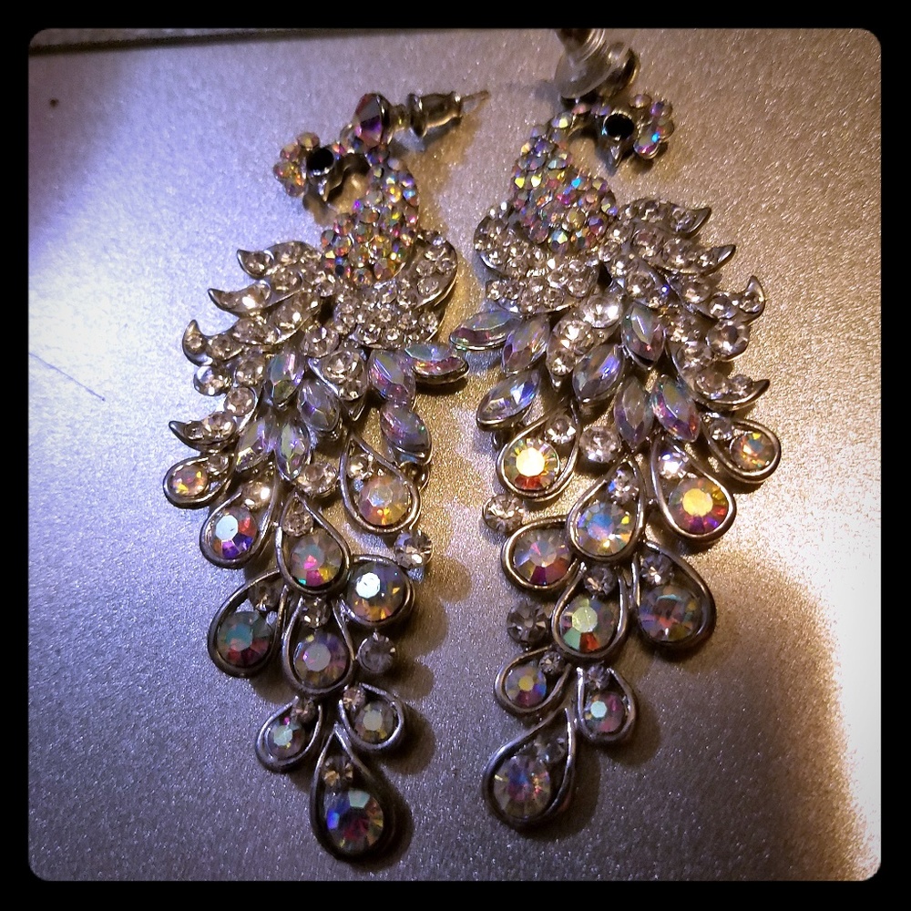 🚨Peacock chandelier earrings🚨